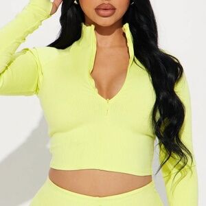 🍋 Fashion Nova Collared Snatched Top | Citron | Size L (Fits XS) | Compression